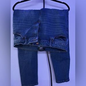 Dark Washed High Rise Jeans💙